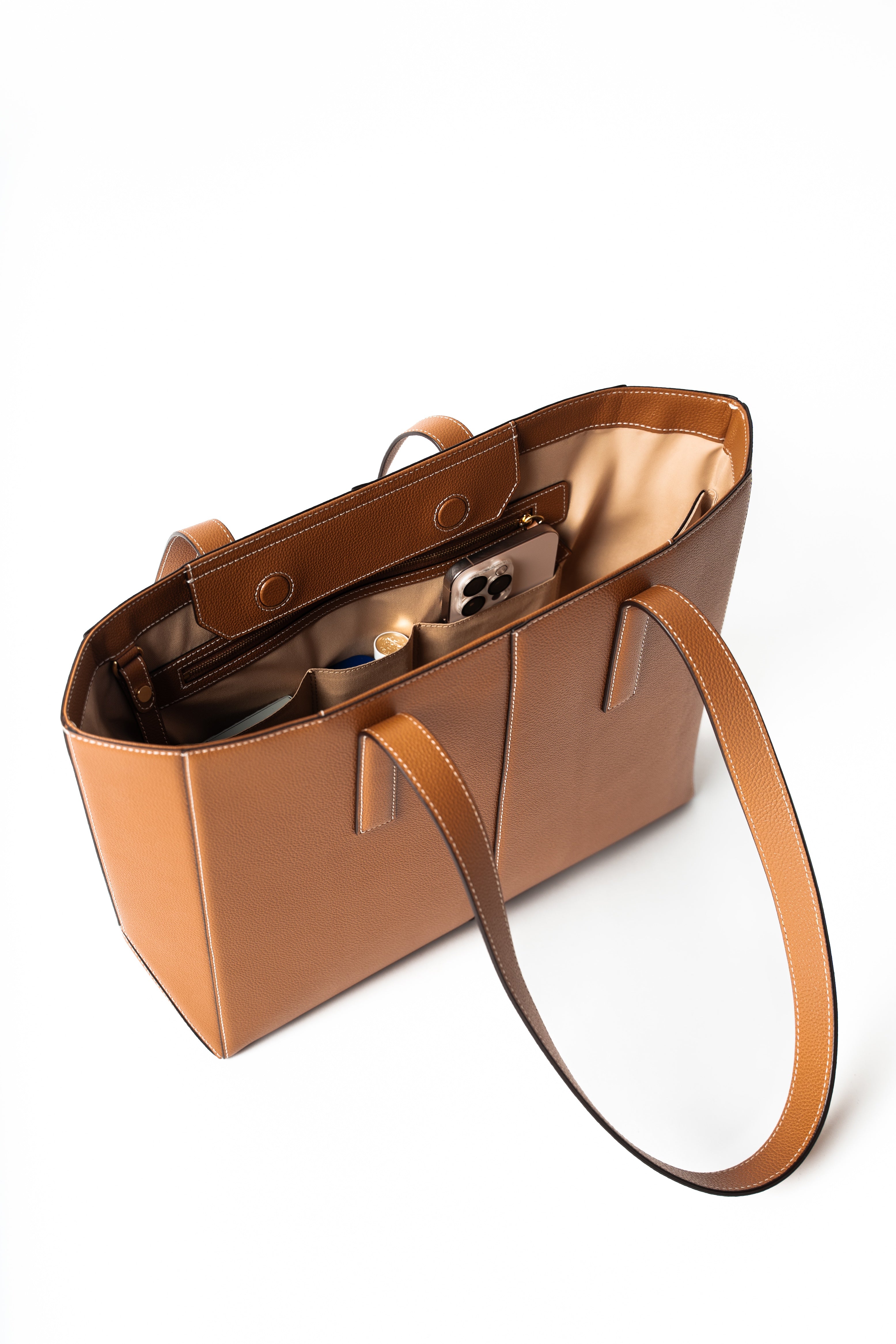 Side View of Daely Tote Zip and Slip Pockets
